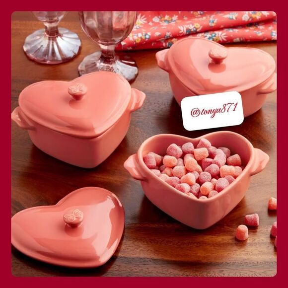 š¦ New Pioneer Woman Pink Mini Heart ShapedāCeramicāCasseroleāBakingāDish - Picture 2 of 9